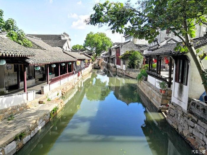 一天要做四五个“李李”发型，《繁花》让杭州这家理发店火了